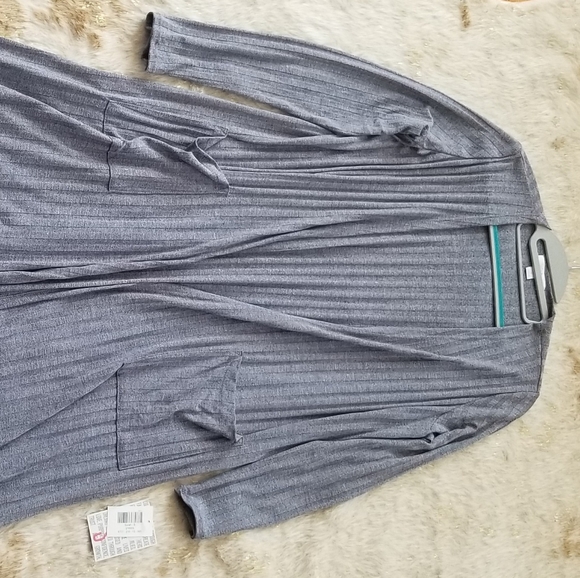 LuLaRoe Sarah - Picture 2 of 13